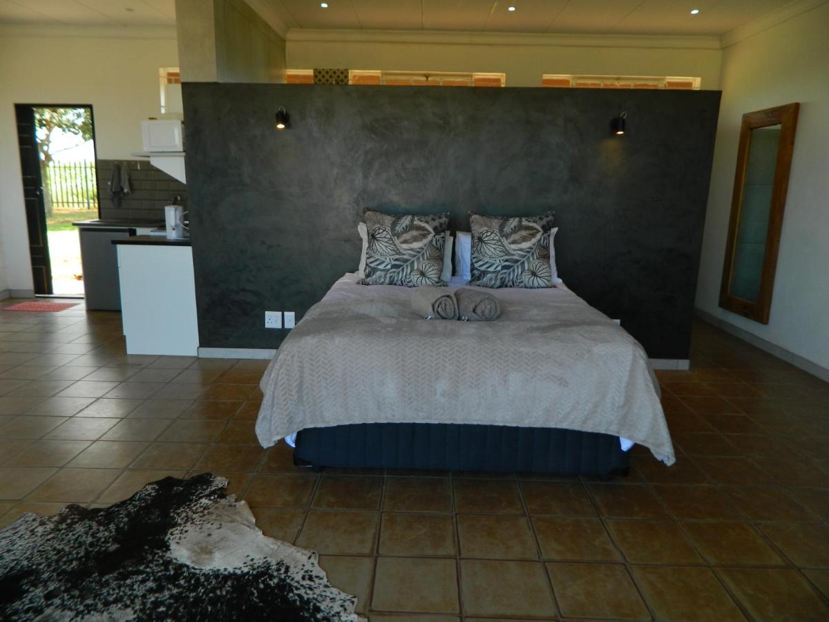 Dewdrop Farm Stay Ermelo Exterior photo