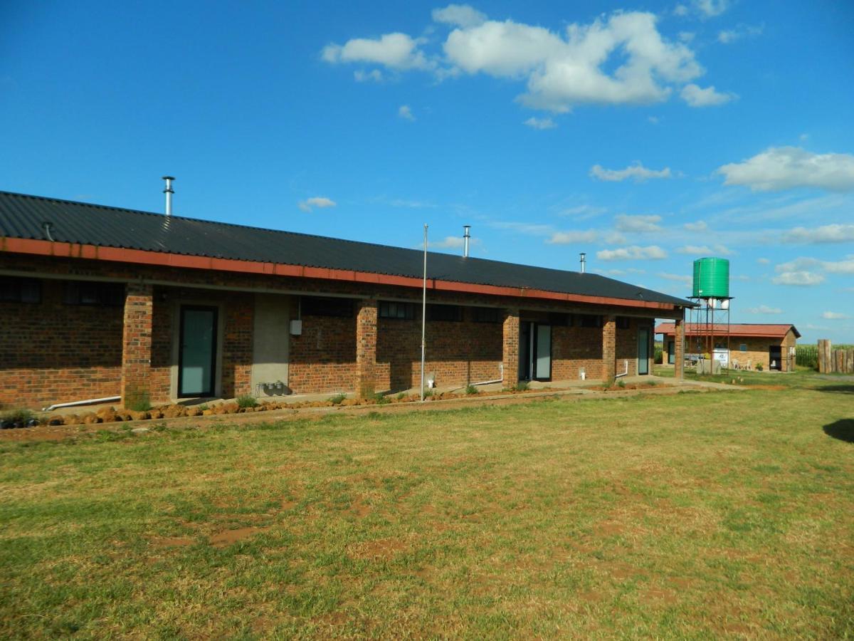 Dewdrop Farm Stay Ermelo Exterior photo