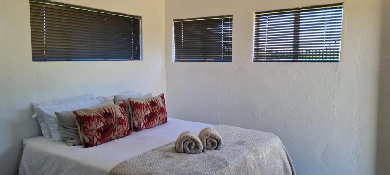 Dewdrop Farm Stay Ermelo Exterior photo